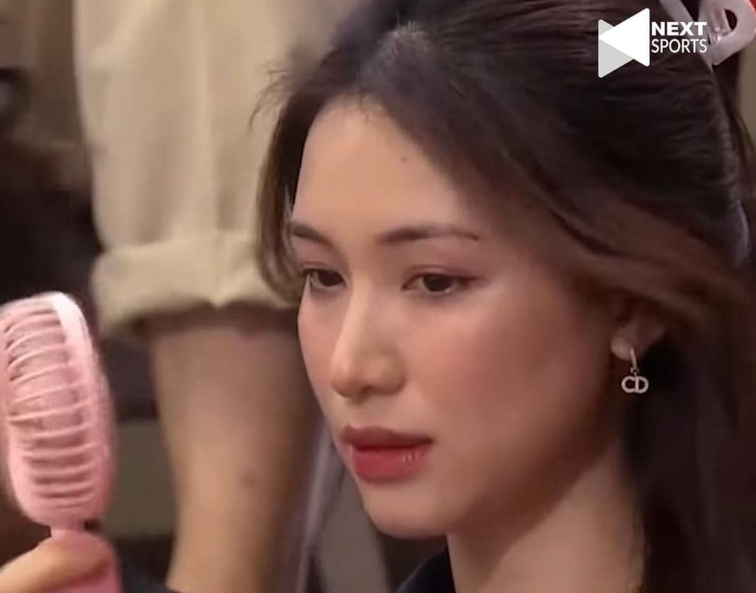 "Camera man" bắt được khoảnh khắc đẹp hút hồn của nữ ca sĩ trên khán đài. Ảnh: Next Sports.