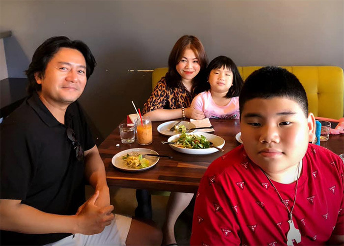 Năm 2017, khi đã có hai con chung, một trai, một gái, Trương Minh Cường và vợ ly hôn. Biến cố hôn nhân khiến nam diễn viên "Gió nghịch mùa" bị trầm cảm một thời gian, phải uống thuốc điều trị trầm cảm suốt vài năm.