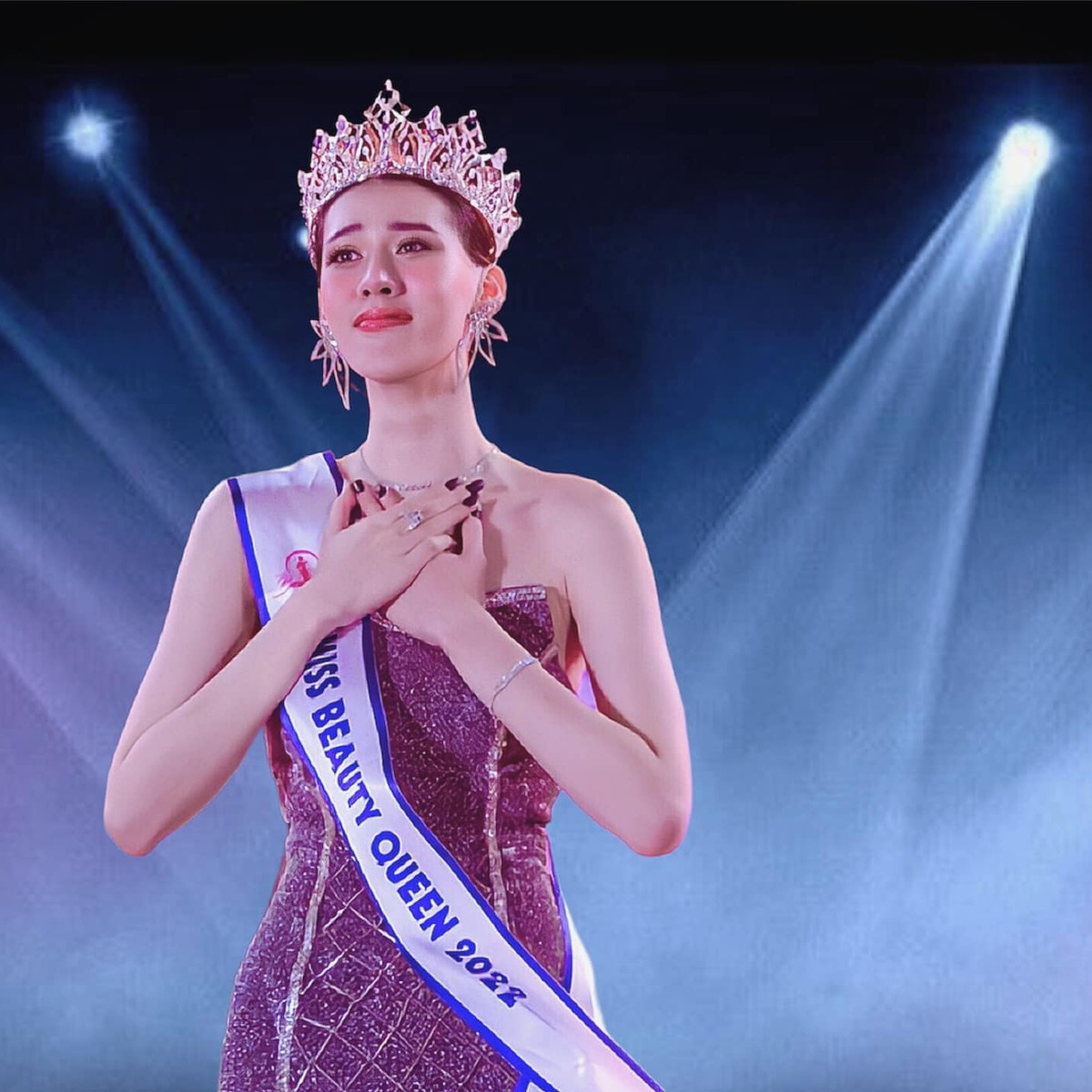 Trước khi đăng quang Hoa hậu Chuyển giới Việt Nam 2023, Nguyễn Hà Dịu Thảo từng giành chiến thắng tại cuộc thi Miss Beauty Queen 2022.