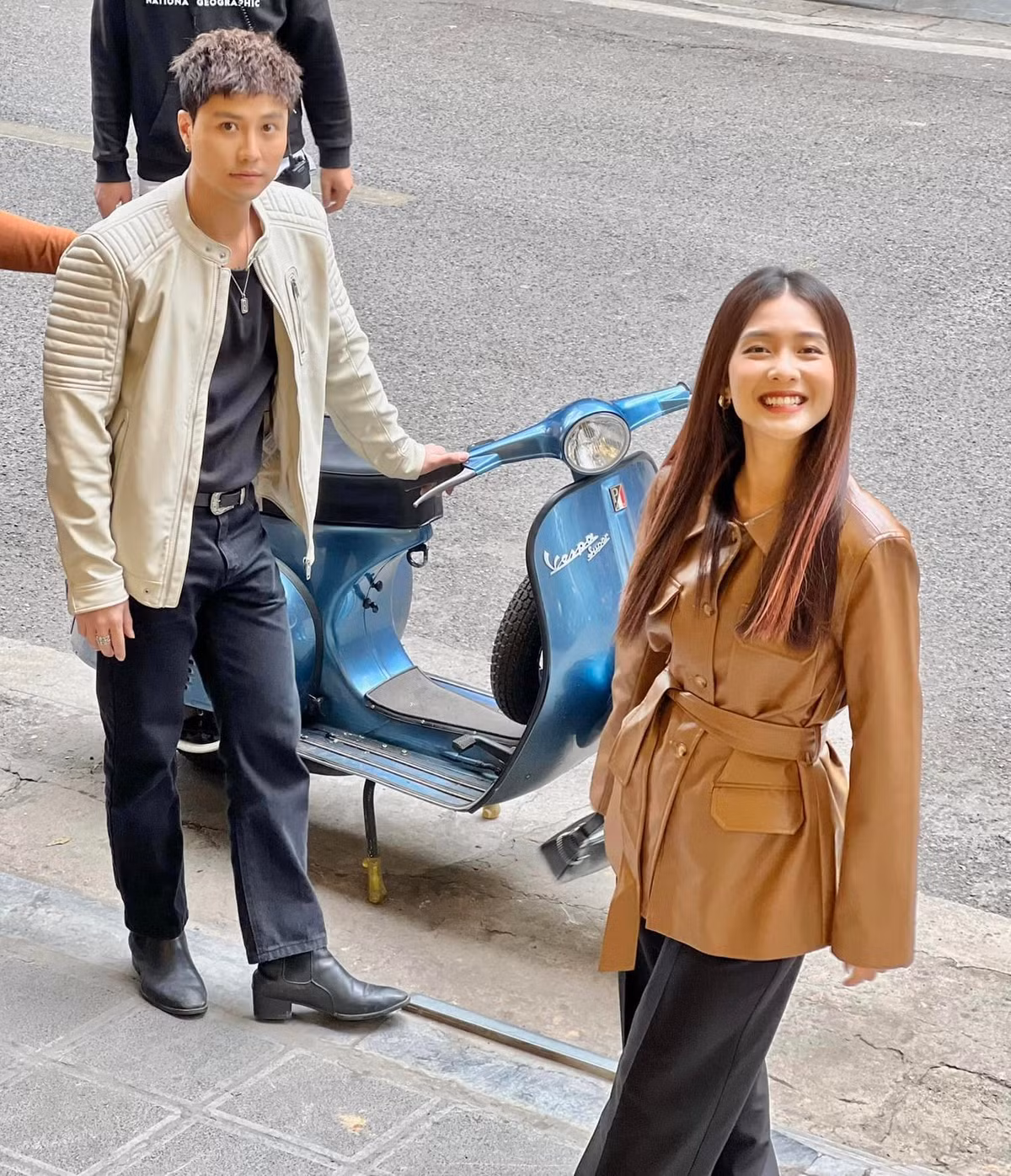 Kha Ngan dep bat chap du vong mot “lep kep“