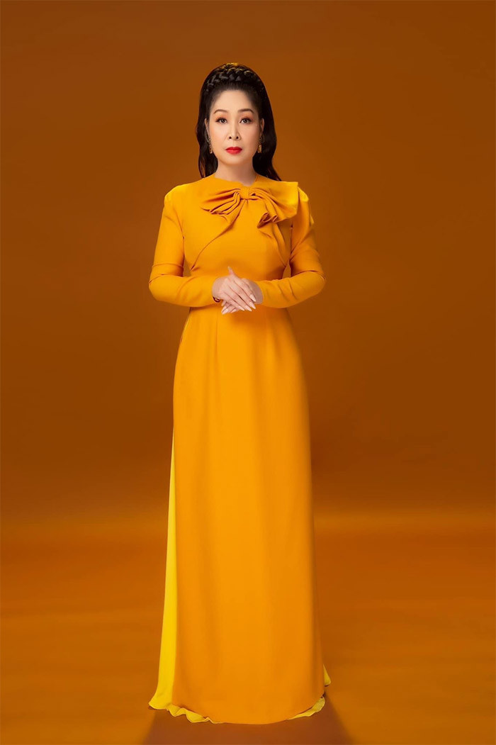 Nữ diễn viên "Gạo nếp gạo tẻ" cho biết, cô hạn chế ăn thực phẩm gây tăng cân nhưng vẫn đảm bảo có đủ sức khỏe, không giảm cân tiêu cực.