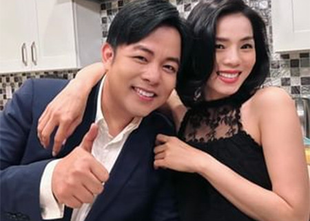 Hiện tại, sau khi giảm được 12 kg, mặt của nam ca sĩ không còn nọng, bụng không còn bự như xưa.