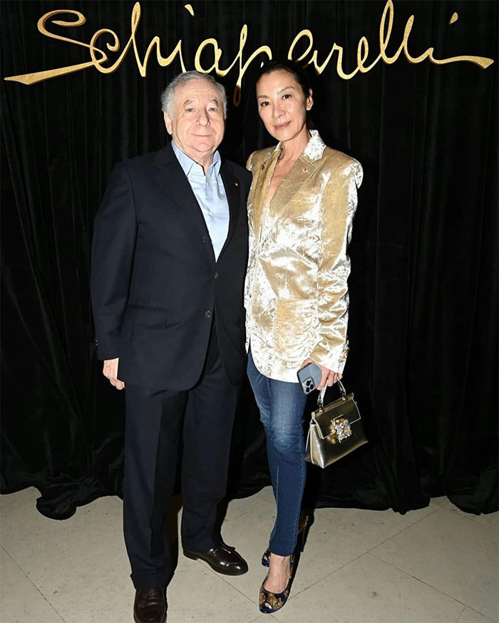 Năm 2023 quả là một năm song hỷ lâm môn với Dương Tử Quỳnh khi cô trở thành diễn viên châu Á đầu tiên giành tượng vàng Oscar hạng mục Nữ diễn viên chính xuất sắc với bộ phim ''Everything Everywhere all At Once''. (Ảnh: FBNV)