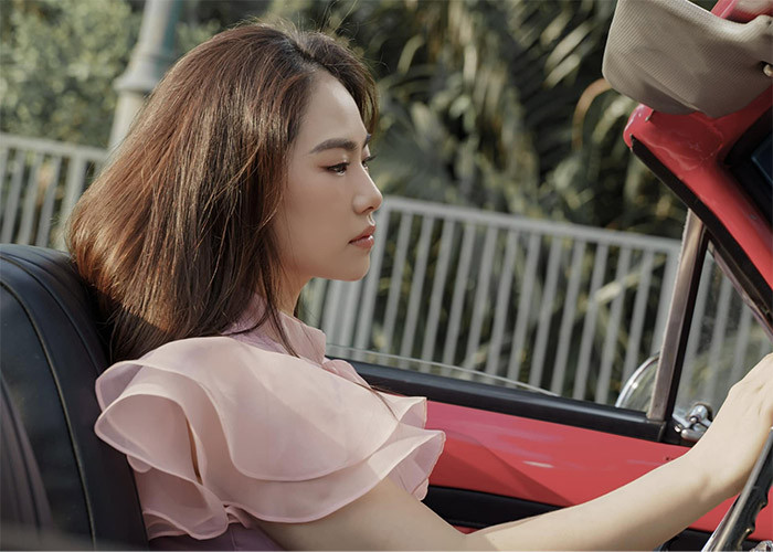 Trong thời gian dưỡng bệnh nữ ca sĩ phải che toàn bộ gương trong nhà vì không dám nhìn mặt mình lúc đó.