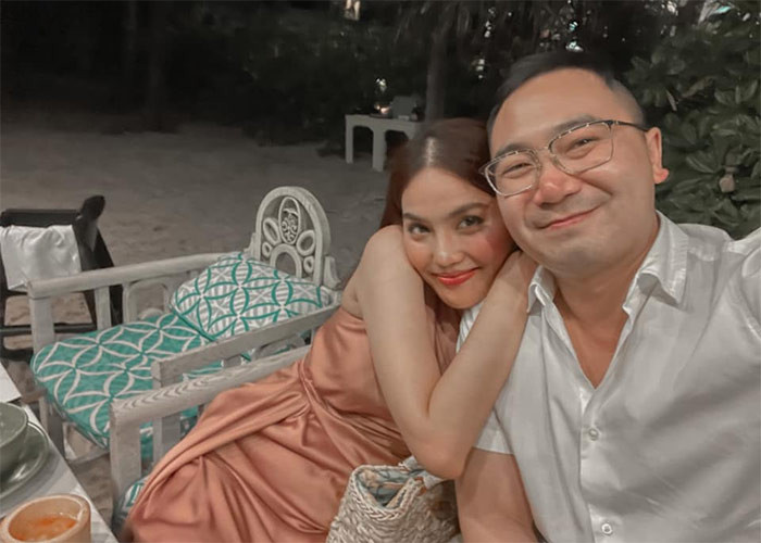 Người đẹp được chồng cưng chiều hết mực, luôn nhận được những món quà xa xỉ, hoành tráng của ông xã vào những dịp đặc biệt.