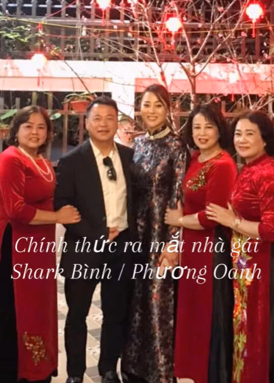 Tết Nguyên đán năm 2023, Phương Oanh đưa bạn trai về ra mắt gia đình. (Ảnh: TikTok Gấu trúc)