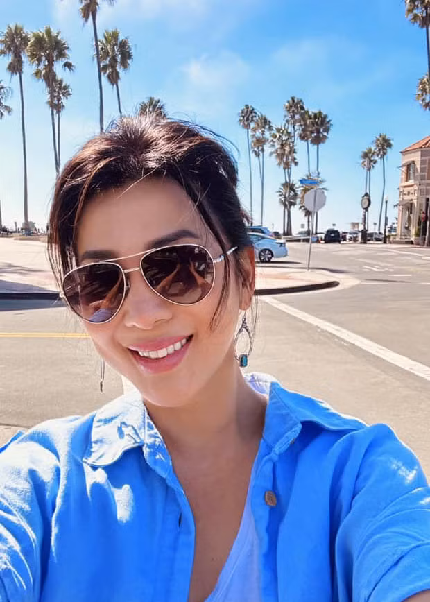 Nhìn ảnh này, trông Kỳ Duyên như thanh nữ chứ không phải người phụ nữ ở tuổi U60.