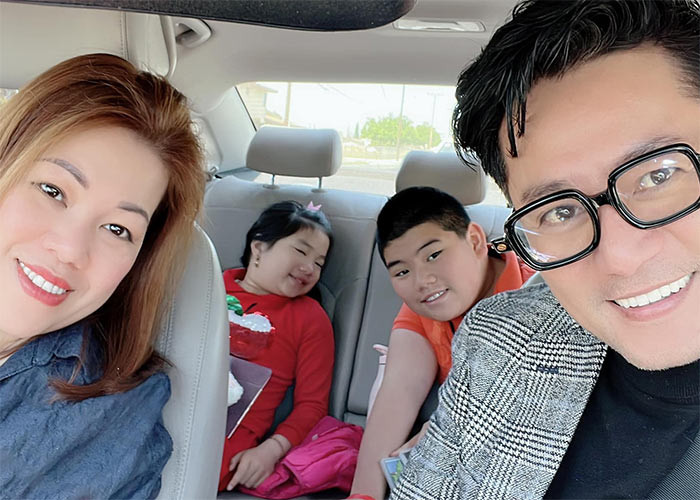 Năm 2017 nam diễn viên và vợ ly thân, đến năm 2021 hai người chính thức ly hôn.