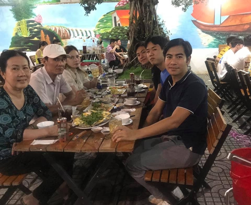 Dịp sinh nhật anh trai của Ngọc Lan, anh cũng có mặt.