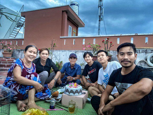 Thanh Bình quây quần bên gia đình vợ cũ để mừng sinh nhật mẹ nữ diễn viên "Kiều nữ và đại gia".