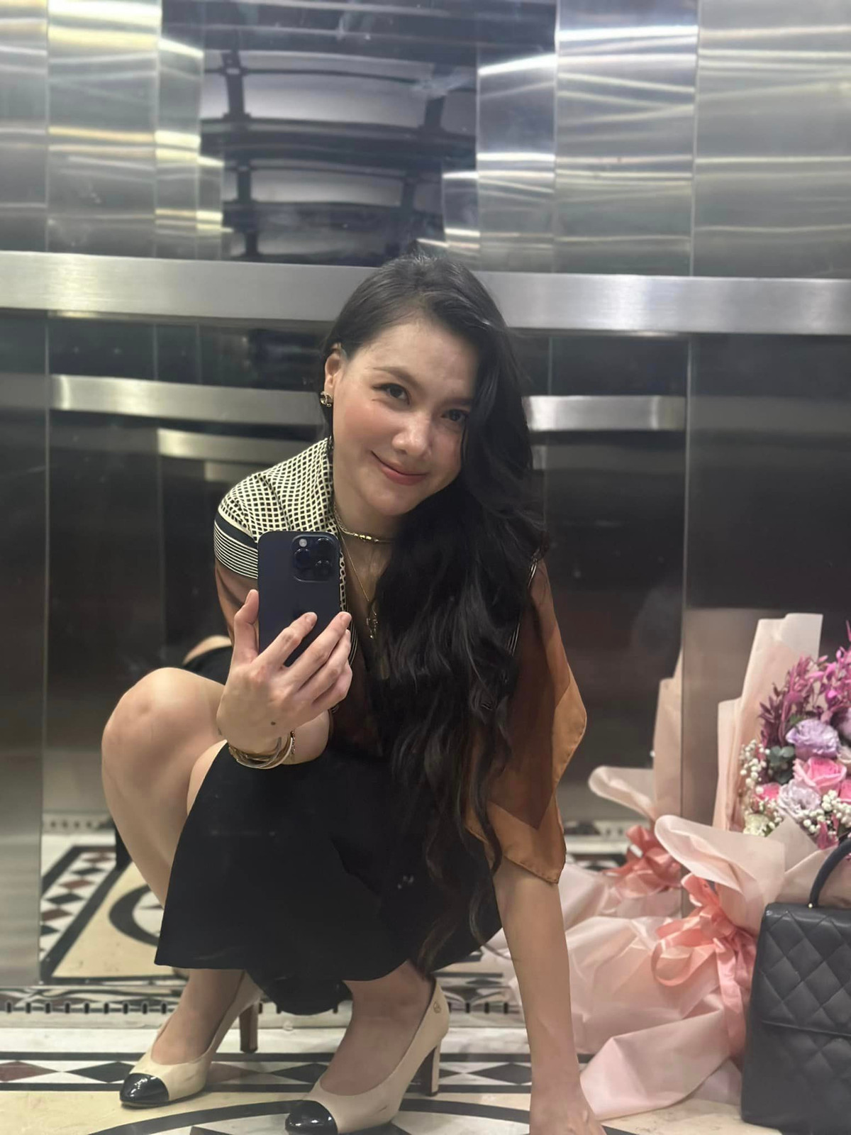 Sau 8 năm vướng ồn ào tình ái vói Chí Nhân, Minh Hà kín tiếng hơn trong chuyện tình cảm và tận hưởng cuộc sống độc thân, tự do ở tuổi 35.