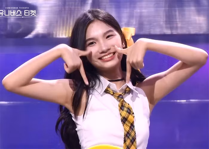 Cô gái sinh năm 2007 được biết đến nhiều hơn qua những vòng đầu tiên bởi giọng hát trong trẻo, đầy cảm xúc cùng khả năng hát tiếng Anh siêu đỉnh trong chương trình.