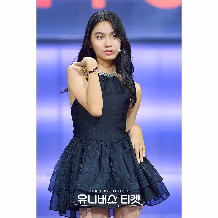 Linh Đan tham gia "Universe Ticket" của SBS, cạnh tranh cùng 81 thí sinh khác để giành suất debut trong nhóm nữ dự án hoạt động 2 năm rưỡi.