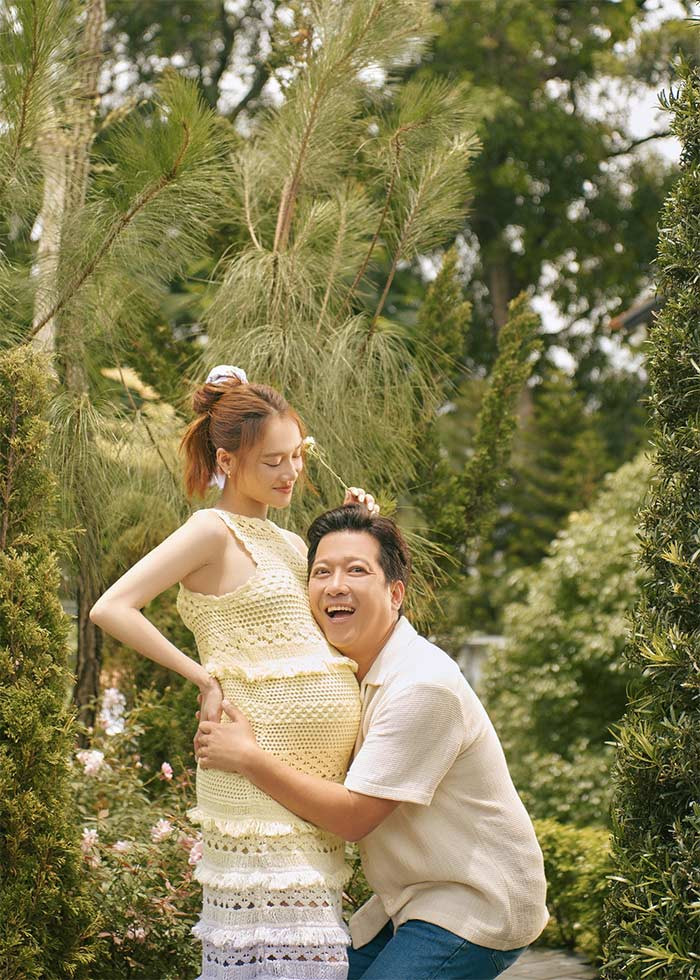 Nhã Phương - Trường Giang là một trong những cặp vợ chồng hạnh phúc và giàu có nhất Vbiz.