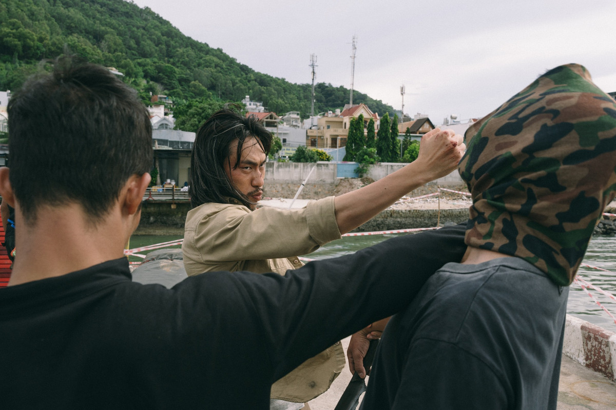 Từng được xếp vào danh sách "ngôi sao phòng vé", Kiều Minh Tuấn tập trung nhiều hơn cho các dự án điện ảnh và tích cực tham gia các gameshow. Nam diễn viên được cho là đang hướng đến hình ảnh chỉn chu, chuyên nghiệp.