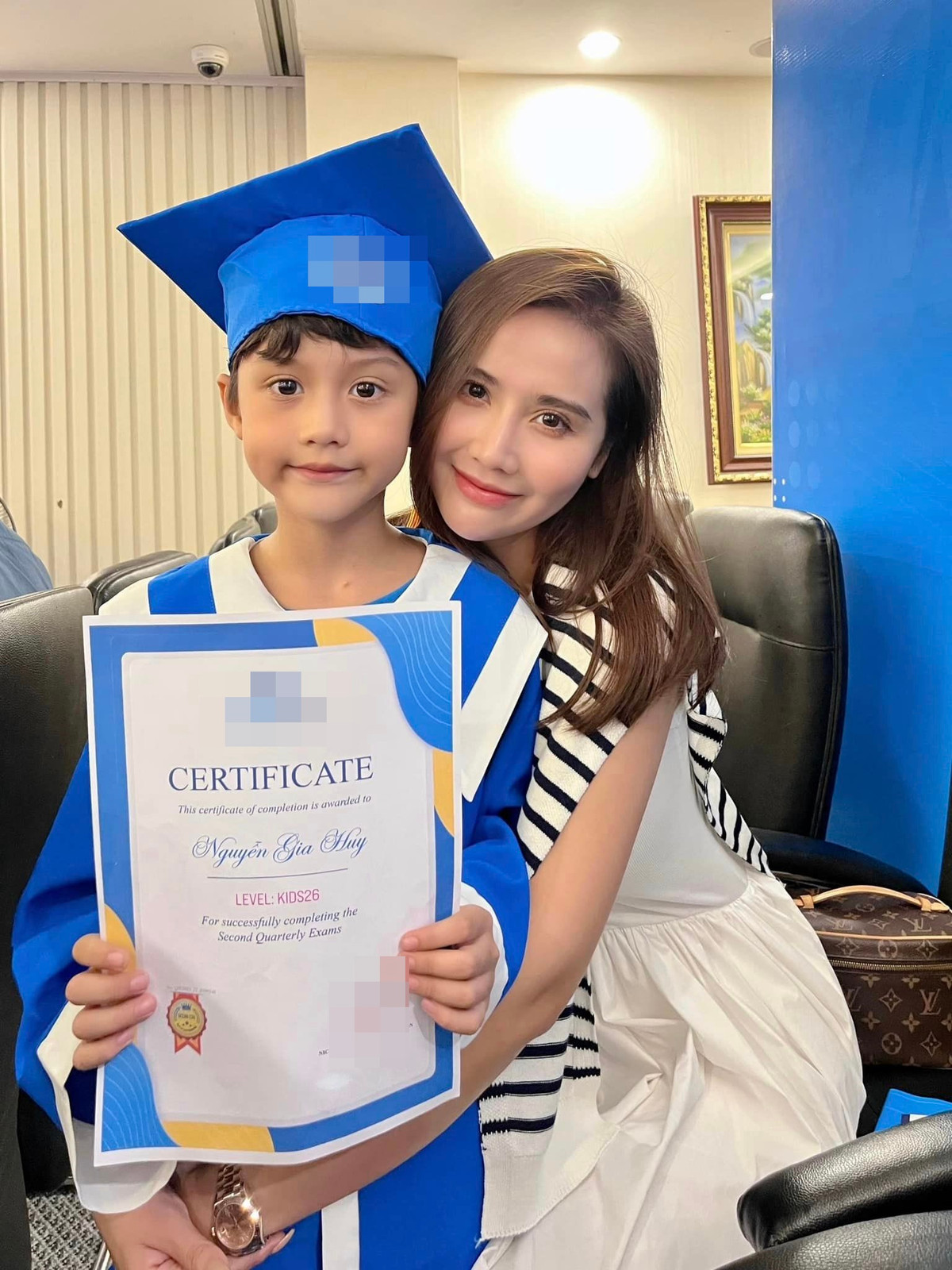 Ở tuổi U35, Huyền Lizzie sở hữu nhan sắc lẫn vóc dáng đẹp khiến bao cô gái trẻ cũng phải ghen tỵ.