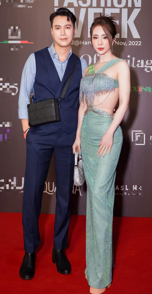 Kể từ khi "dao kéo" đôi gò bồng đảo, nữ diễn viên "Về nhà đi con" rất tự tin khi mặc trang phục táo bạo, khoe body nóng bỏng.