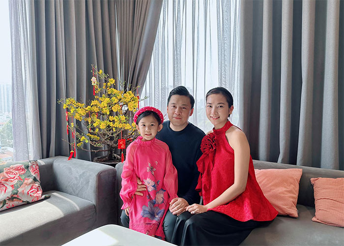 Mặc dù kết hôn với nam ca sĩ nổi tiếng và được chồng cho quản lý chi tiêu nhưng Yến Phương vẫn thích tự mình tạo ra thu nhập bằng cách kinh doanh online.