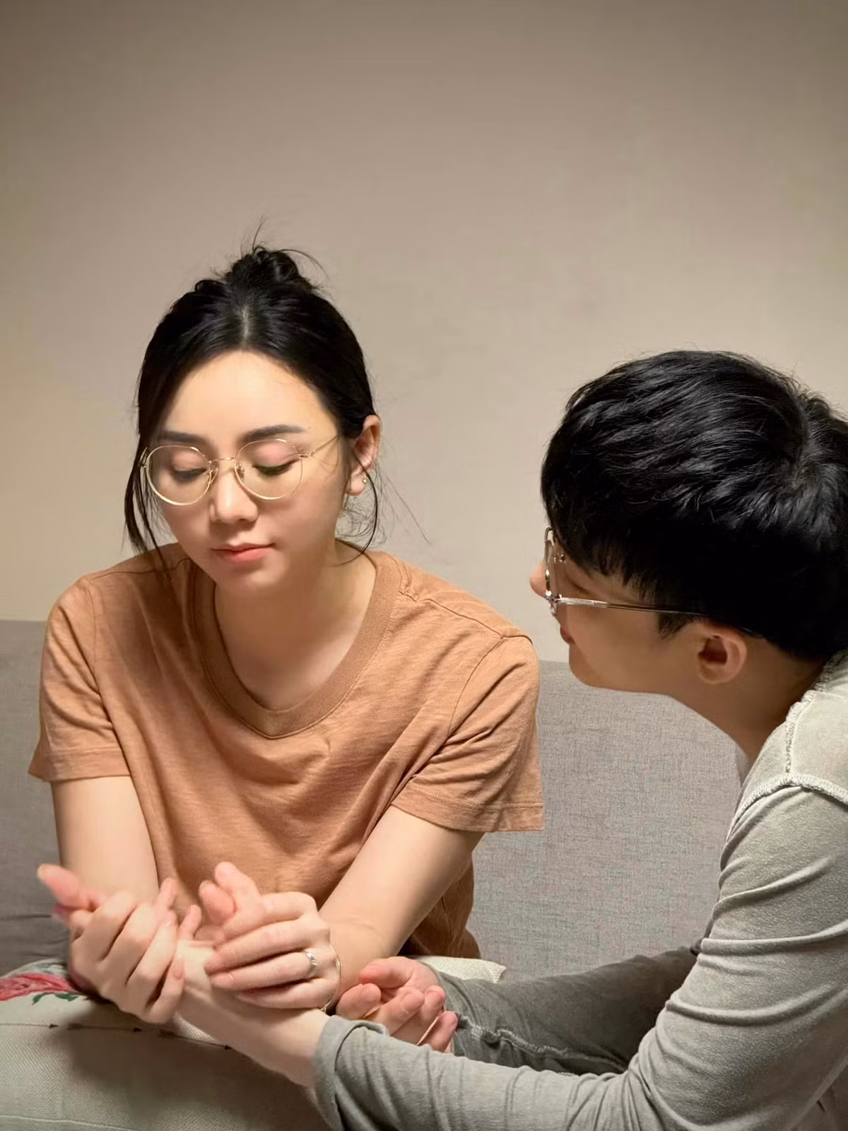 Tong tai duoc “day thuyen” voi Quynh Kool trong 