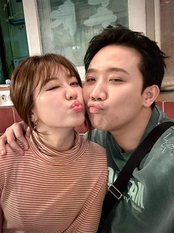 Trấn Thành cho biết, anh không cần một người phụ nữ biết nấu ăn mà chỉ cần một người phụ nữ biết ăn món anh nấu.