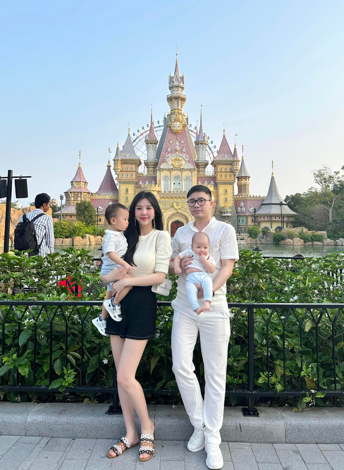 Sau vai diễn này, cuối năm 2020, mỹ nhân sinh năm 1992 bất ngờ lên xe hoa cùng CEO một công ty về thiết bị điện.