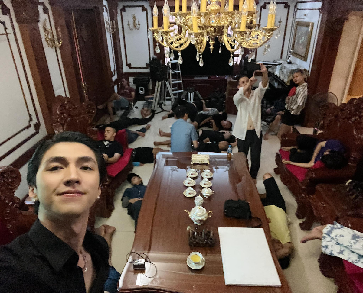 Thành viên thứ ba của bộ tứ công tử do Bình An thủ vai. Sự trở lại lần này của nam diễn viên được cho là có màn lột xác khá ấn tượng khi vào vai Long đầy thủ đoạn, tinh quái và tàn nhẫn.