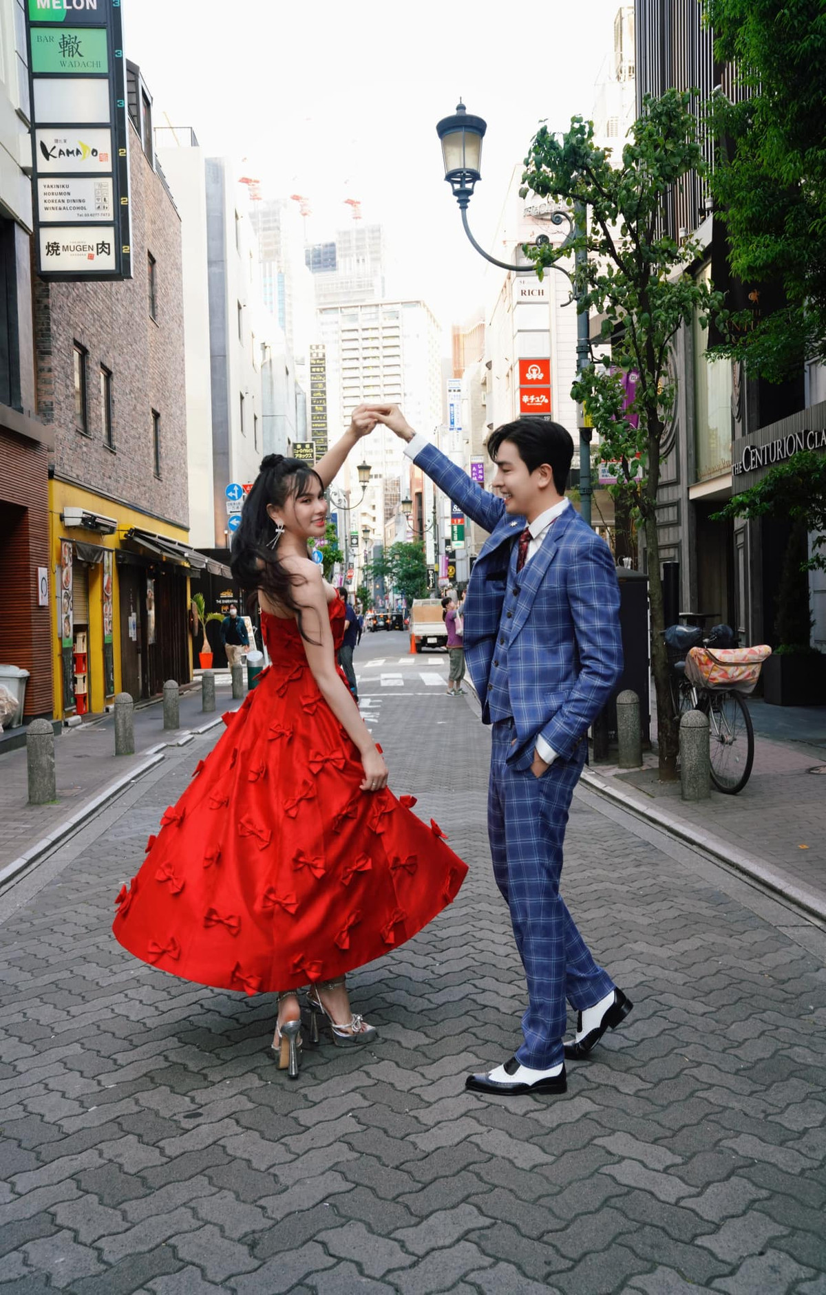 Trong mắt mẹ chồng, Thu Thủy là nàng dâu không chỉ giỏi kinh doanh mà còn đảm đang việc nhà.