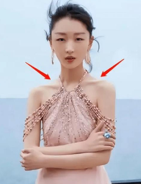 Nữ diễn viên kiểm soát cân nặng bản thân rất gắt gao và luôn cố gắng giữ cân nặng ở mức 40kg. (Ảnh: Sina)