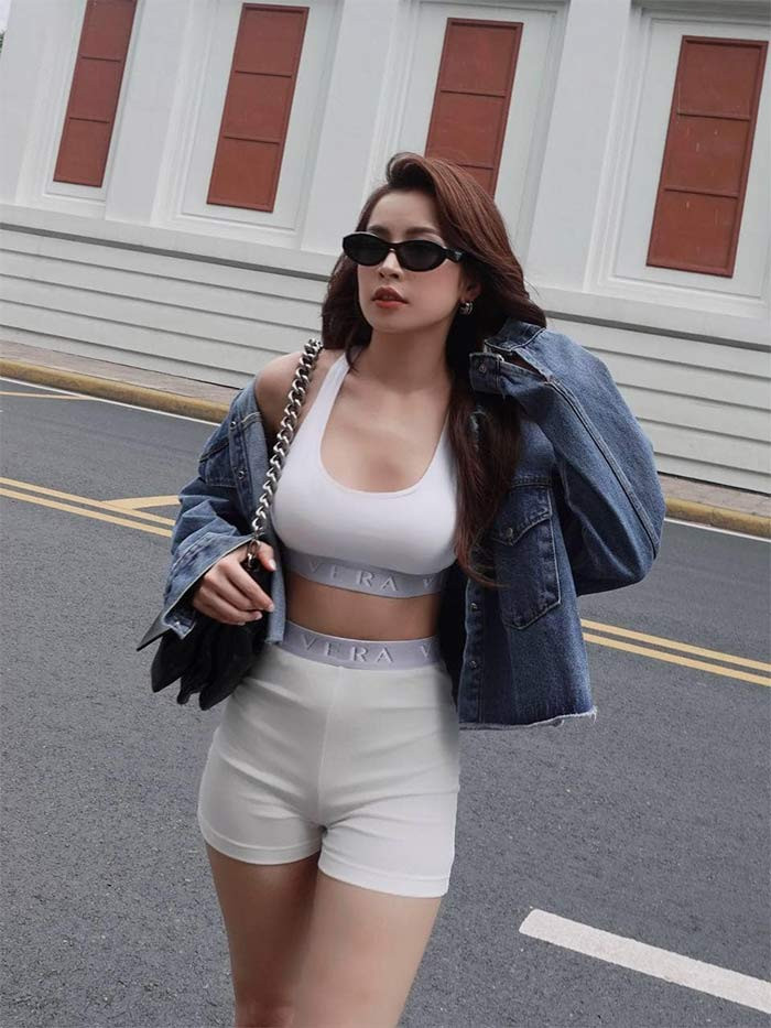 "Những thông tin này xuất phát từ bài đăng của một cư dân mạng nêu quan điểm cá nhân trên trang 163. Đây là một trang tin của Netease, không phải báo chí chính thống hay kênh truyền thông chủ lưu tại Trung Quốc. Tài khoản đăng bài còn để ảnh đại diện "ăn dưa", mà theo ngôn ngữ mạng Trung Quốc, "dưa" là những tin đồn không xác thực", phía Chi Pu lên tiếng phản hồi về tin đồn hát nhép ở Trung Quốc.