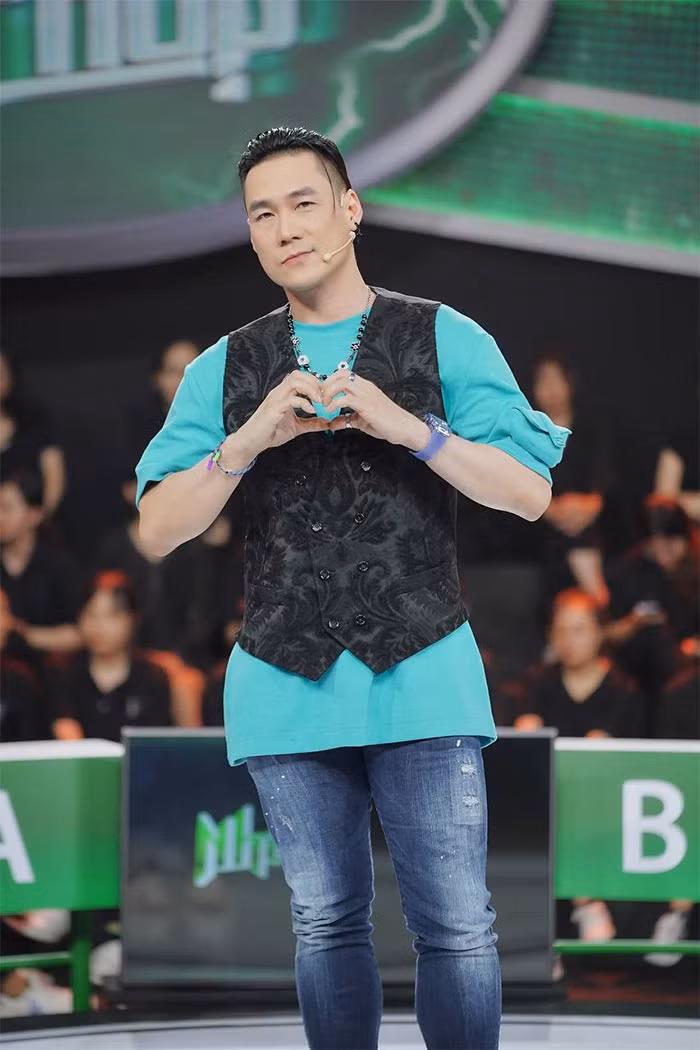 Với khối tài sản đồ sộ, Khánh Phương được mệnh danh là "đại gia ngầm" của showbiz Việt.