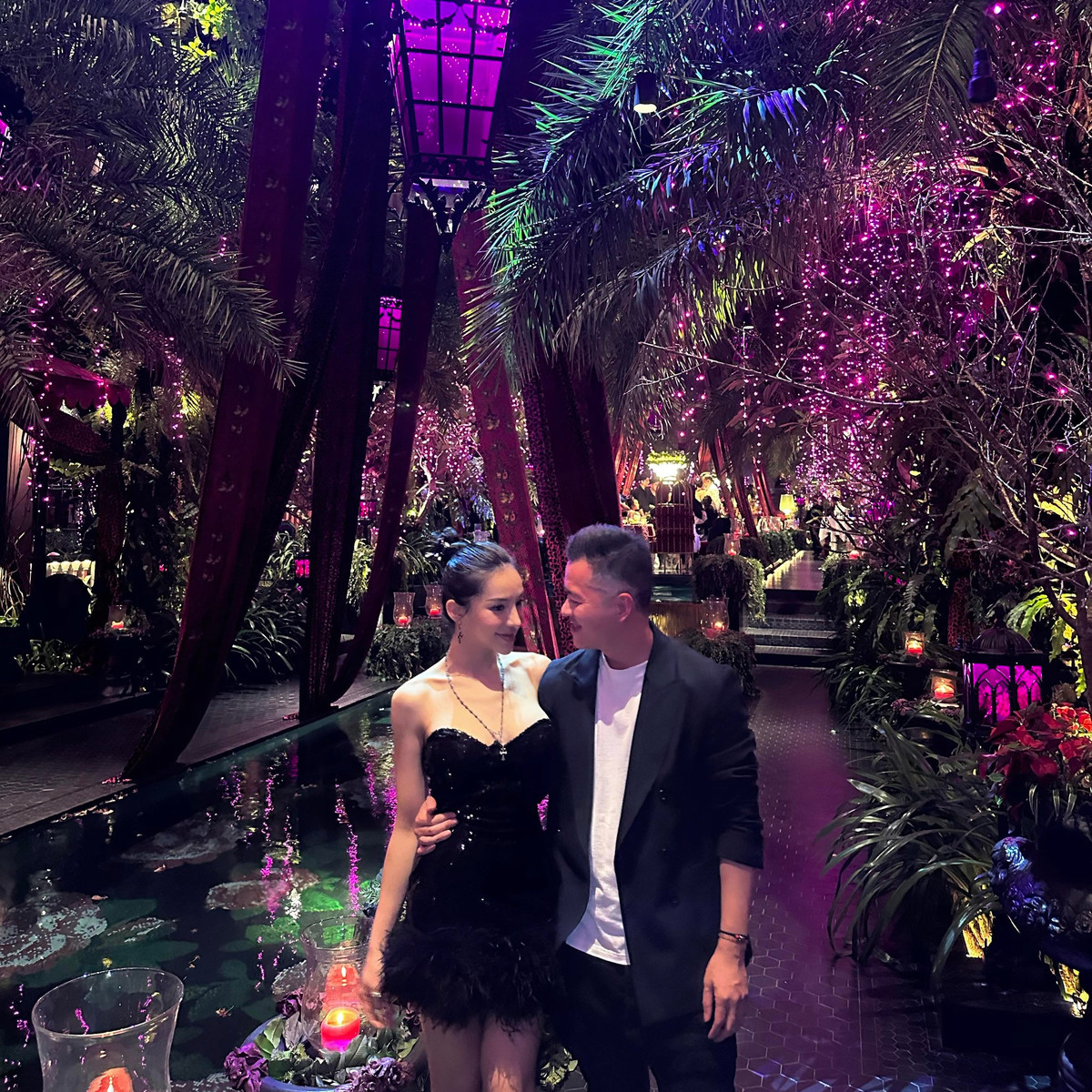 Dù chuyện đời tư vướng nhiều ồn ào nhưng Lưu Đê Ly cho thấy đang hạnh phúc trong cuộc hôn nhân với DJ Huy Dx.