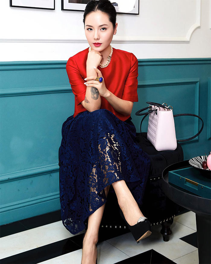 Phương Linh đang có cuộc sống giàu có, sang chảnh ở tuổi 39.