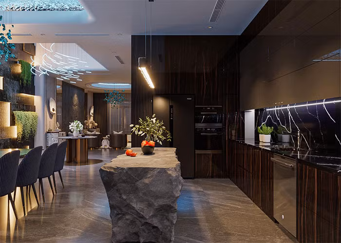 Tổ ấm của vợ chồng nữ diễn viên sinh năm 1989 khá rộng rãi, phòng bếp được thiết kế rất cá tính.