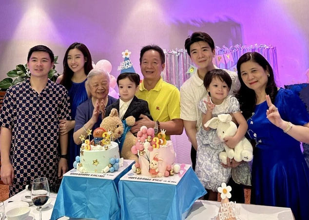 Khi chụp ảnh, cô cũng chọn góc chụp sao cho giấu dáng nhất có thể.