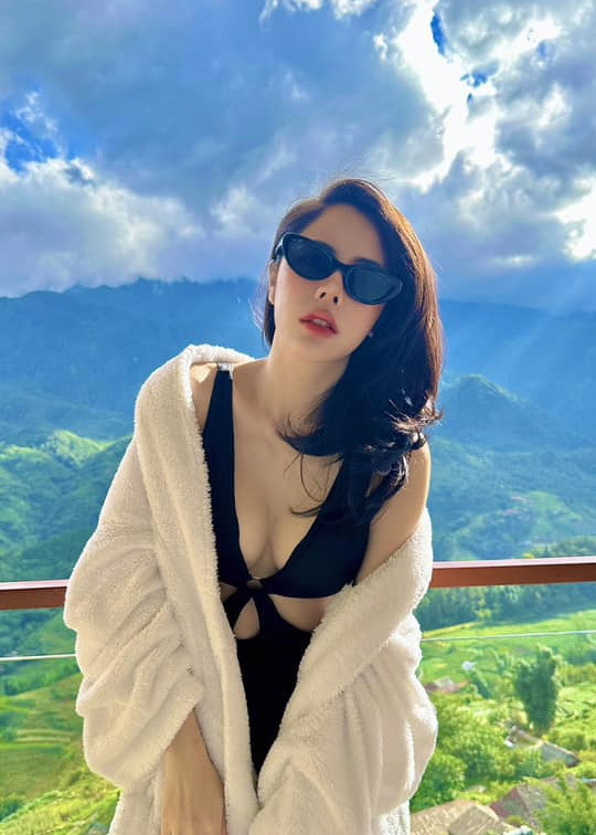 Hiện tại, ngoài công việc ở đài truyền hình, Bạch Lan Phương còn kinh doanh làm đẹp.