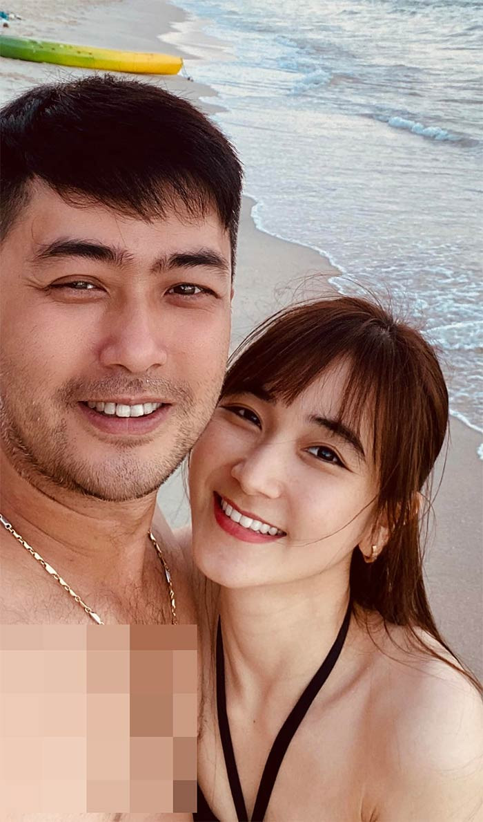 Mặc dù vẻ ngoài lạnh lùng, ít nói, nhưng Bảo Anh không ngại dành những lời tình tứ cho vợ trên mạng xã hội.