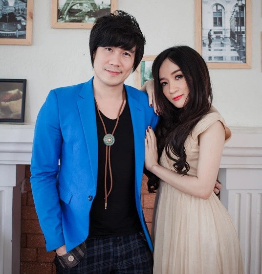 Sau Quỳnh Nga, năm 2013, Khánh Phương dính tin đồn tình cảm với Đan Thùy. Cả hai hợp tác chung trong một số MV ca nhạc. Tuy vậy, dù bên nhau như hình với bóng nhưng cặp đôi chưa một lần công khai chuyện tình cảm.