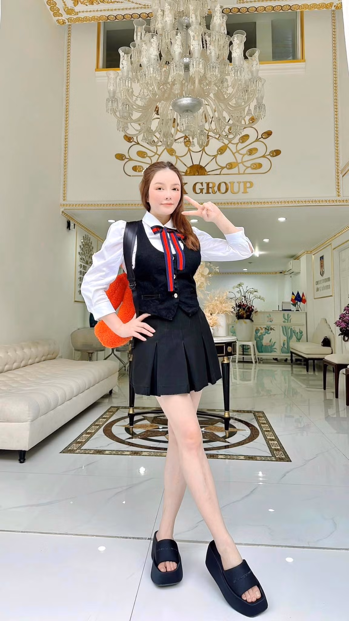 FA lâu năm như Lý Nhã Kỳ: Khoe đi chơi với... gấu bông FA lau nam nhu Ly Nha Ky: Khoe di choi voi... gau bong