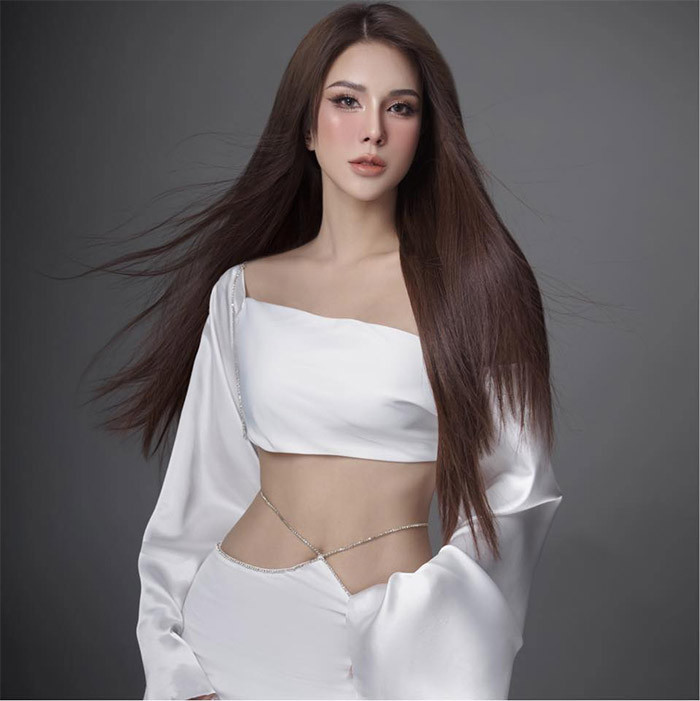 Nhờ chăm chỉ tập luyện, dáng vóc của Diệp Lâm Anh ngày càng đẹp, dù cô đã qua hai lần sinh con.