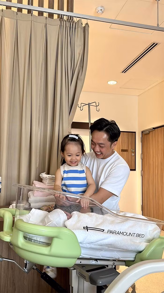 Ngày 30/5/2023, Đàm Thu Trang sinh hạ một bé trai, con thứ hai của cô và doanh nhân Cường Đô la.