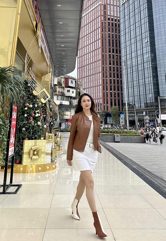 Trước khi trở thành diễn viên truyền hình nổi tiếng, Hồng Diễm từng là người mẫu.