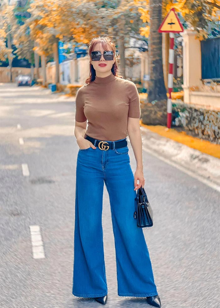 Trên phim hay ngoài đời, nữ diễn viên "Hành trình công lý" cũng chọn cho mình style kín đáo, thanh lịch.