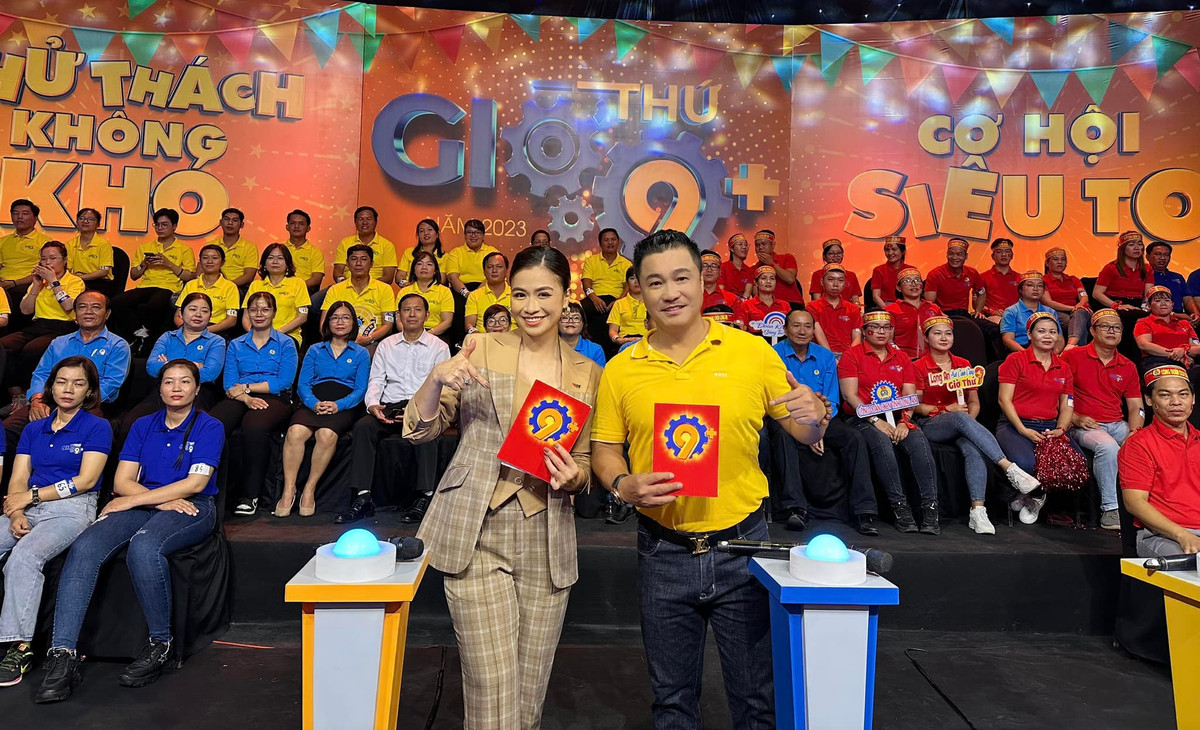 Lý Hùng trở lại với vai trò khách mời và cùng làm người dẫn chương trình với MC Thu Trang trong gameshow "Giờ Thứ 9+" sẽ phát sóng trên VTV3.