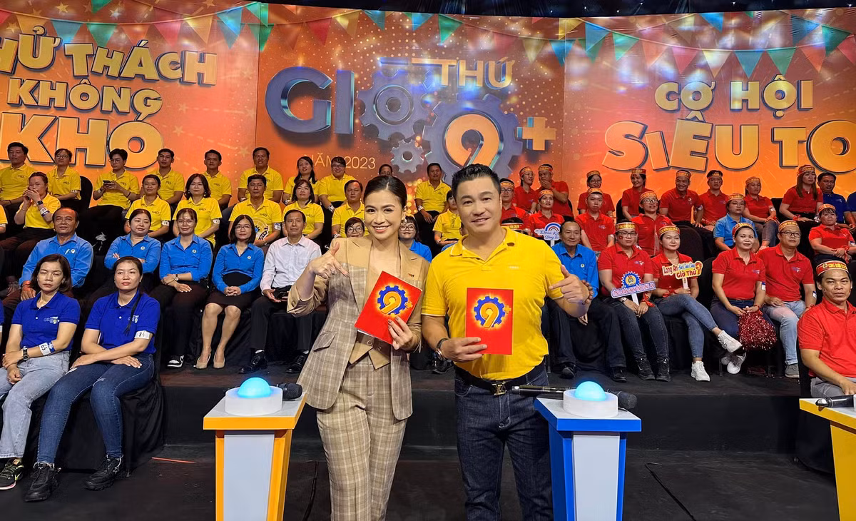 Lý Hùng trở lại với vai trò khách mời và cùng làm người dẫn chương trình với MC Thu Trang trong gameshow "Giờ Thứ 9+" sẽ phát sóng trên VTV3.