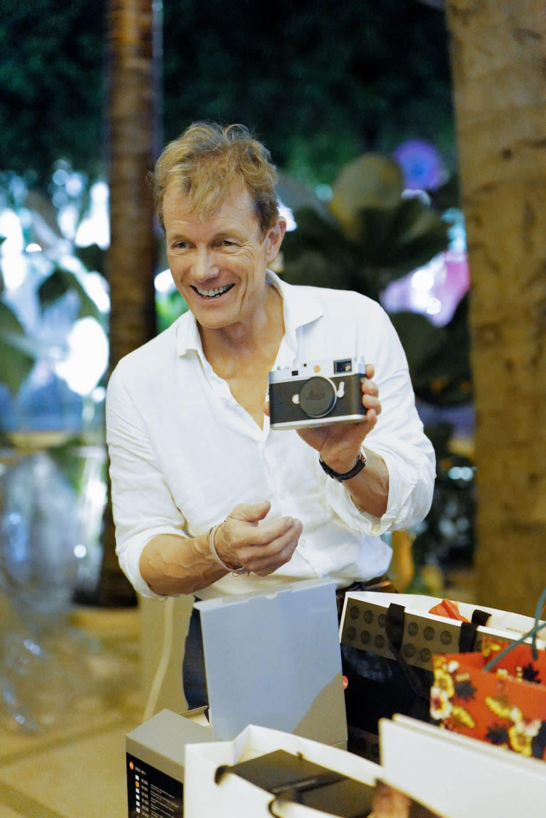 Chiếc máy ảnh giúp nam kỹ sư tạo nên những bức ảnh đẹp cho bạn gái.