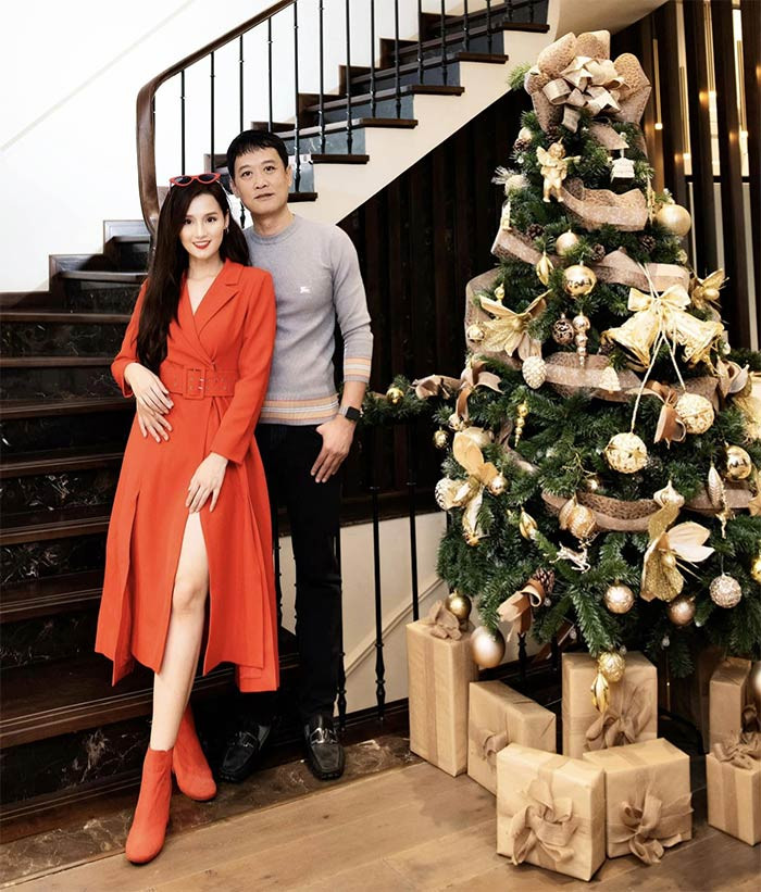 Trong Vbiz, Lã Thanh Huyền được mệnh danh là diễn viên "đại gia" khi sở hữu loạt tài sản khủng từ bất động sản, kim cương đến đồ hiệu.