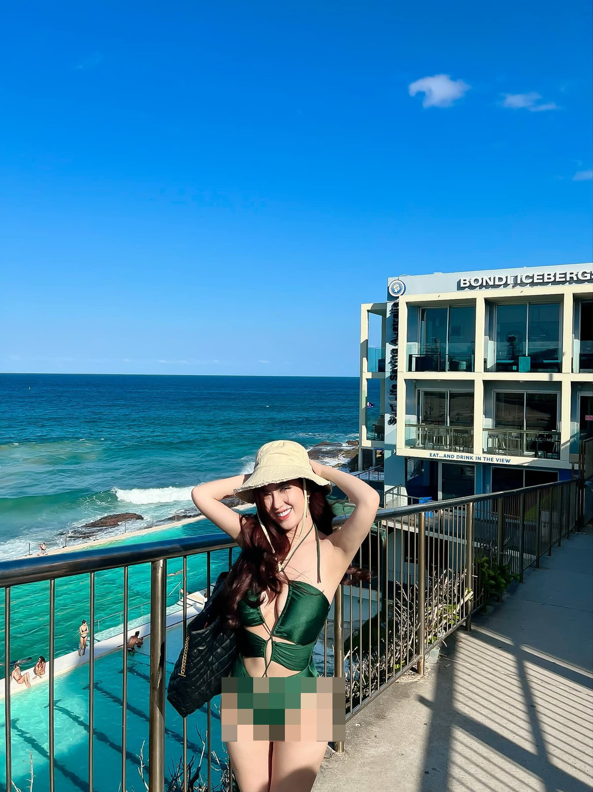 Body "vòng nào ra vòng nấy" của mỹ nhân "tố" bị gạ tình.