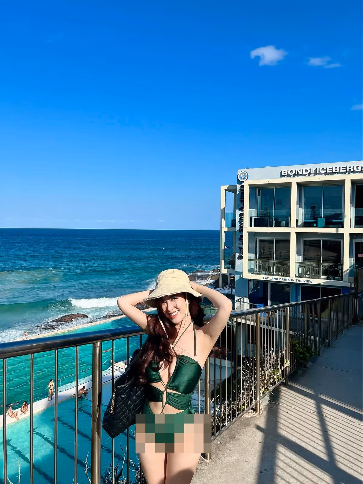 Body "vòng nào ra vòng nấy" của mỹ nhân "tố" bị gạ tình.