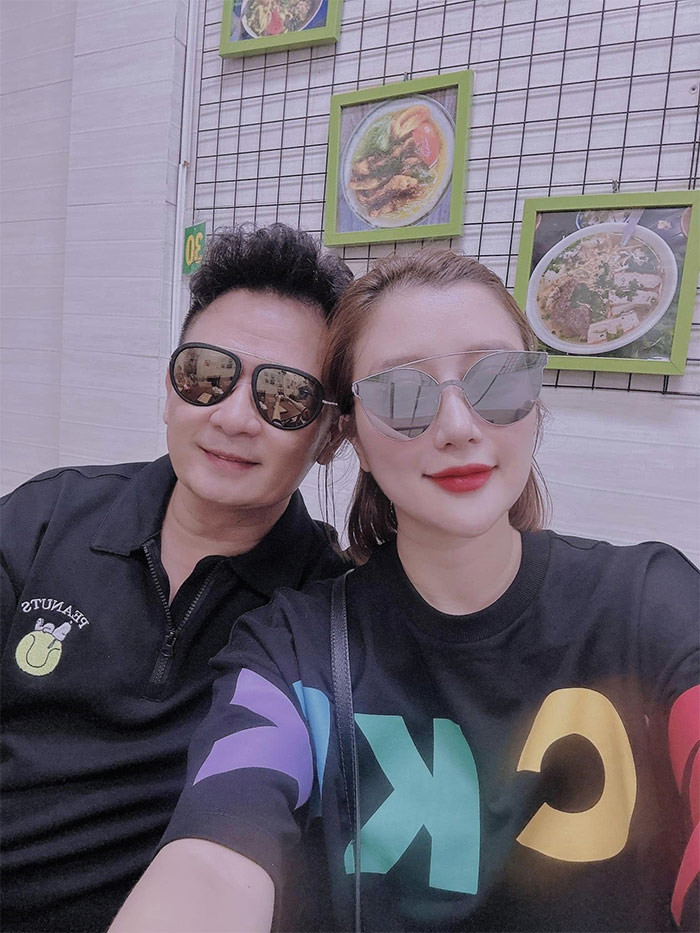 Mai Linh - bạn gái của Bằng Kiều sở hữu vẻ ngoài nữ tính, vóc dáng chuẩn, làn da đẹp.