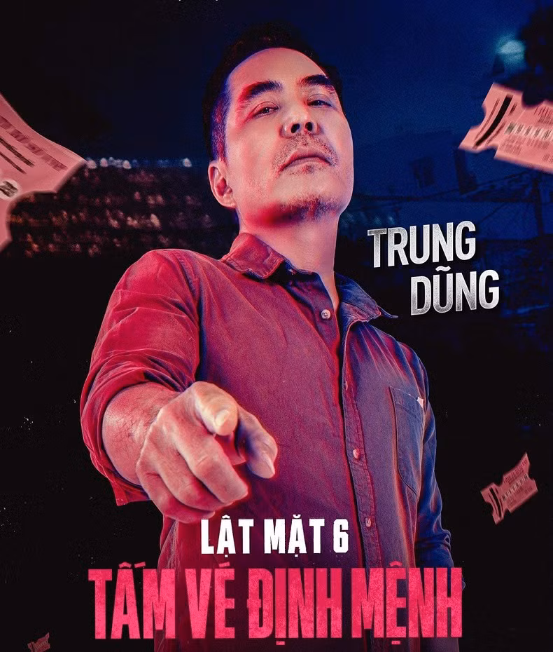 Diễn viên Trung Dũng vào vai Khanh - một trong 6 nam chính góp mặt trong phim điện anh trăm tỷ "Lật mặt 6: Tấm vé định mệnh" của đạo diễn Lý Hải. Trong phim, anh gây chú ý với nhiều cảnh quay mạo hiểm, trong đó có phân cảnh nhai vụn chiếc ly thủy tinh. Ảnh: Lật Mặt Movie.
